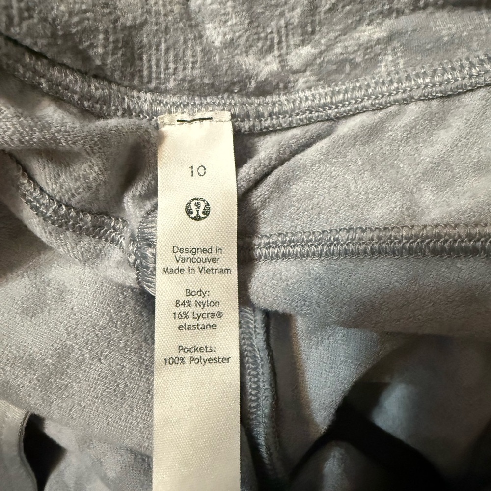 Lululemon Athletica Patterned Joggers - Picture 4 of 4